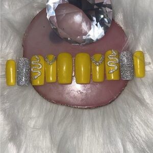Handmade Sunshine press on nails